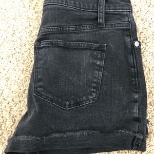 Madewell High Rise Demin Shorts in Lunar Wash